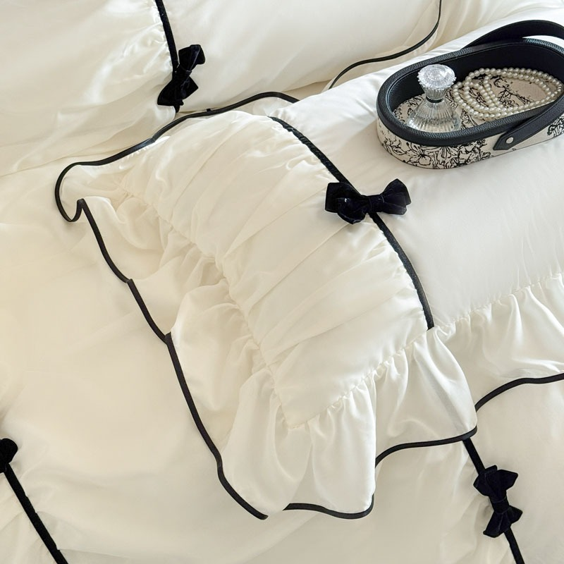 Bow Duvet Cover Set (Romantic Lace)